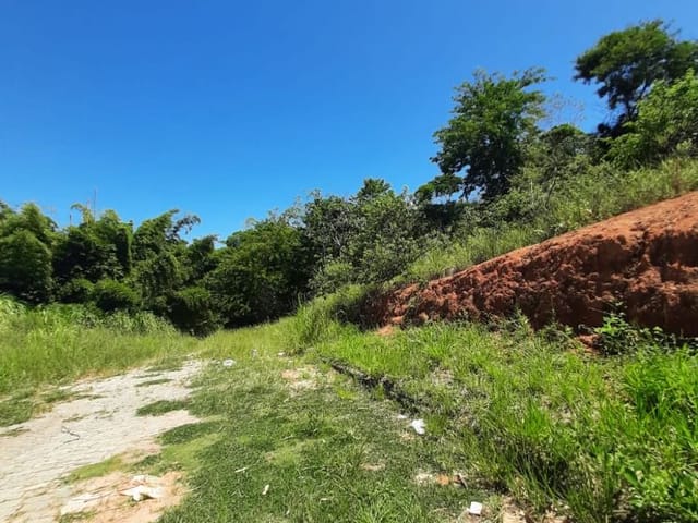 Terreno com 600m², à venda, no bairro Lagoa em Macaé