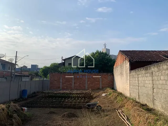 Terreno com 270m², à venda, no bairro Parque Das Nações em Pindamonhangaba
