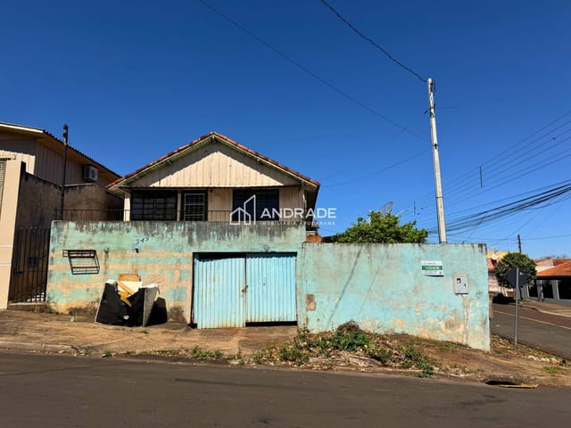 Casa com 195m², à venda, no bairro Jardim Aclimacao em Apucarana