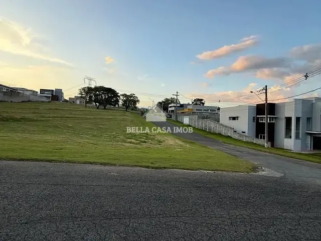 Terreno com 1000m², à venda, no bairro Residencial Fazenda Alta Vista em Salto de Pirapora
