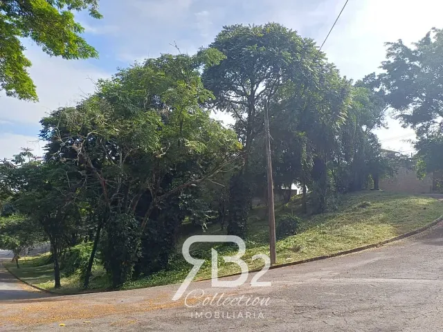 Terreno com 1275m², à venda, no bairro Marambaia em Vinhedo