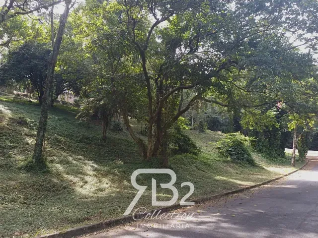 Terreno com 1275m², à venda, no bairro Marambaia em Vinhedo