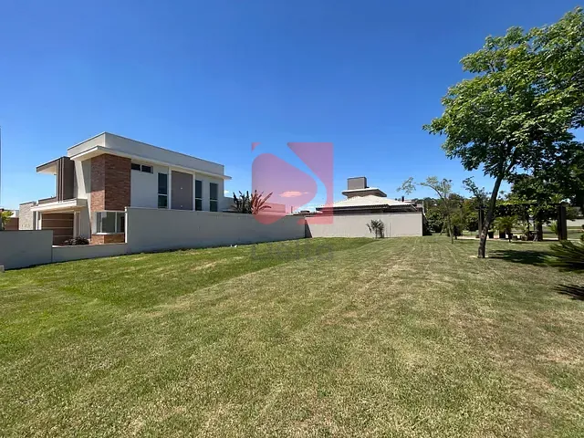 Terreno com 402m², à venda, no bairro Jardim São Fernando em Pirassununga