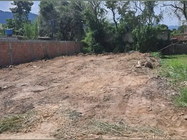 Terreno com 384m², à venda, no bairro Parque Santa Eugênia em Guapimirim