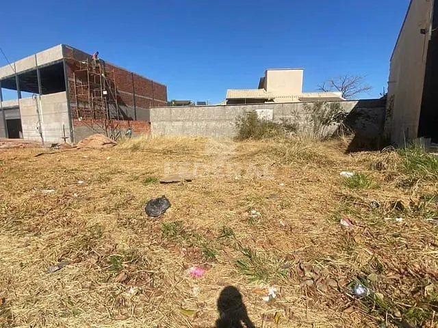 Terreno com 367m², para alugar, no bairro Residencial Porto Seguro em Goiânia