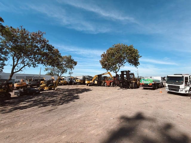 Terreno com 2700m², à venda, no bairro Novo Horizonte em Serra