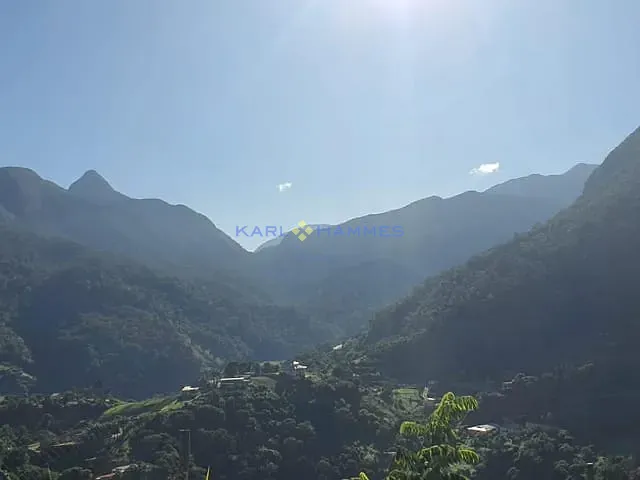 Terreno com 2726m², à venda, no bairro Caxambu em Petrópolis