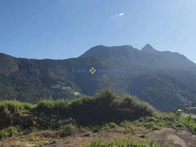 Terreno com 2726m², à venda, no bairro Caxambu em Petrópolis