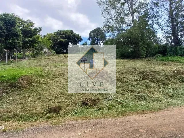 Terreno com 1260m², à venda, no bairro Jardim Córrego Bonito em Santo Antônio de Posse