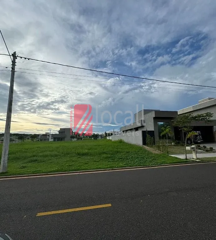Terreno / Lote / Condomínio  à venda, 10m² — foto 2 de 2