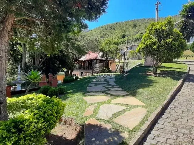 Terreno com 247m², à venda, no bairro Albuquerque em Teresópolis