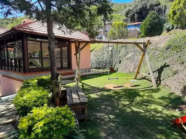 Terreno com 247m², à venda, no bairro Albuquerque em Teresópolis