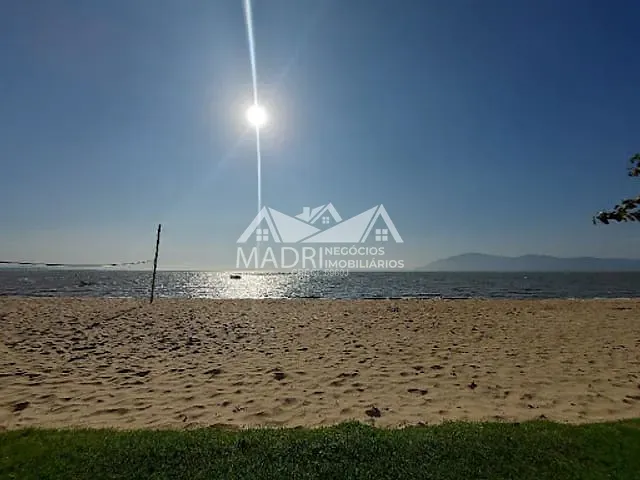 Terreno com 360m², à venda, no bairro Praia de Fora em Palhoça