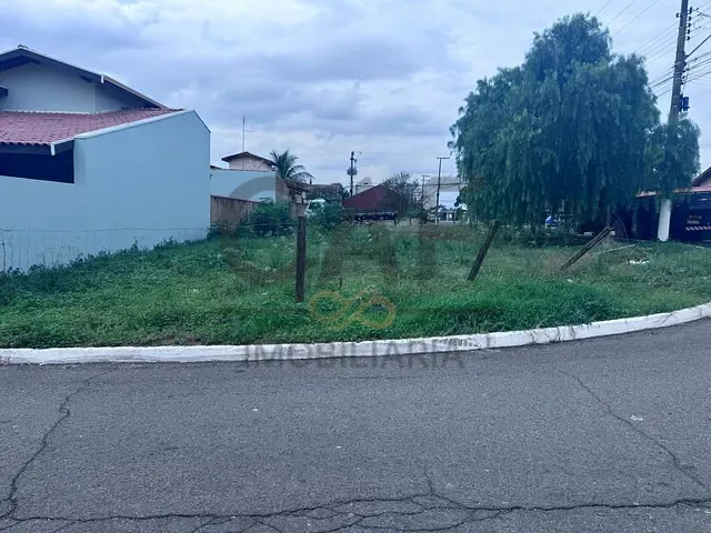 Terreno com 332m², à venda, no bairro Morada das Flores em Holambra