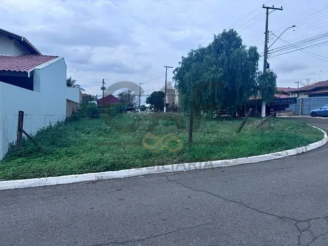 Terreno com 332m², à venda, no bairro Morada das Flores em Holambra