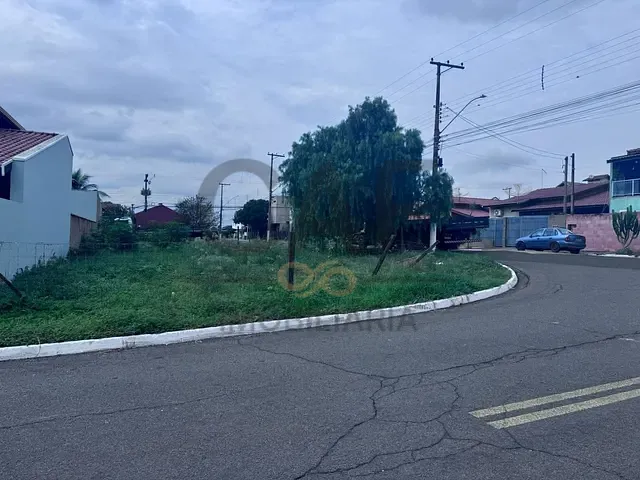 Terreno com 332m², à venda, no bairro Morada das Flores em Holambra