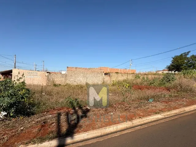Terreno com 291m², à venda, no bairro Jardim Santa Clara II em Serrana