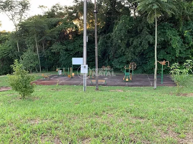 Terreno com 250m², à venda, no bairro Parque Leblon em Londrina