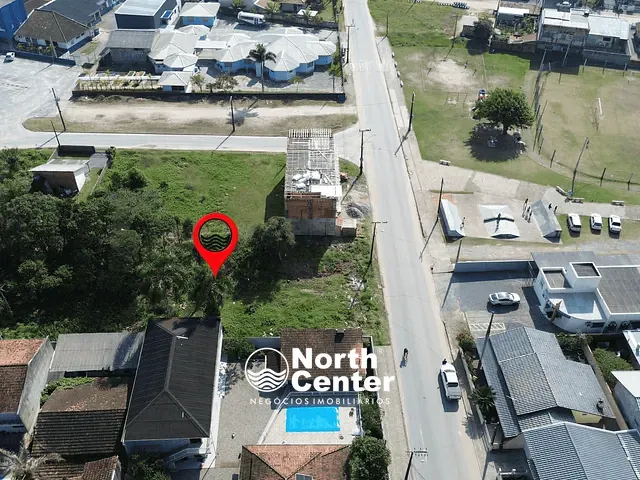 Terreno com 1750m², à venda, no bairro Centro em Balneário Barra do Sul