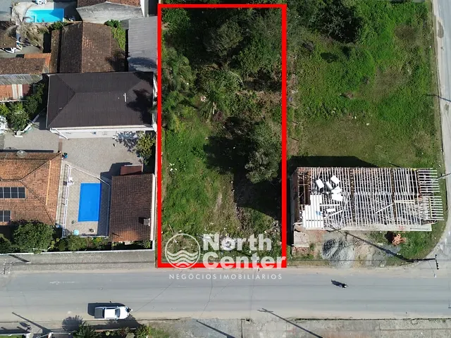 Terreno com 1750m², à venda, no bairro Centro em Balneário Barra do Sul