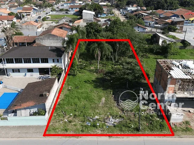 Terreno com 1750m², à venda, no bairro Centro em Balneário Barra do Sul