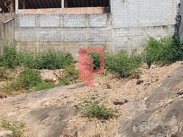 Terreno com 372m², à venda, no bairro Novo Horizonte em Sabará