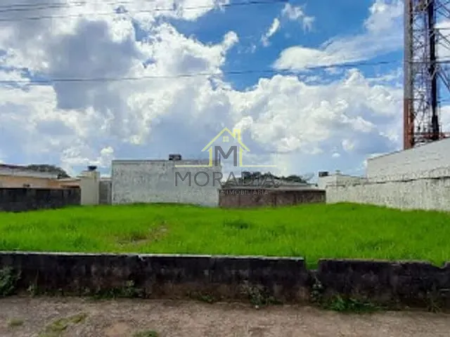 Terreno com 389m², à venda, no bairro Jardim São Luiz em Guaxupé