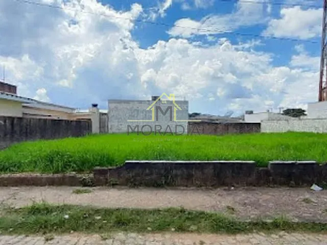 Terreno com 389m², à venda, no bairro Jardim São Luiz em Guaxupé