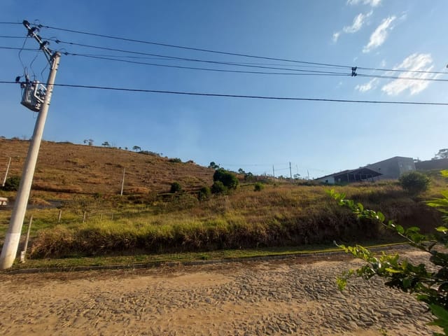 Terreno com 568m², à venda, no bairro Grama em Juiz de Fora