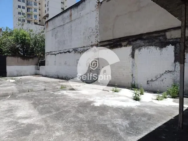 Terreno com 220m², para alugar, no bairro Centro em Niterói