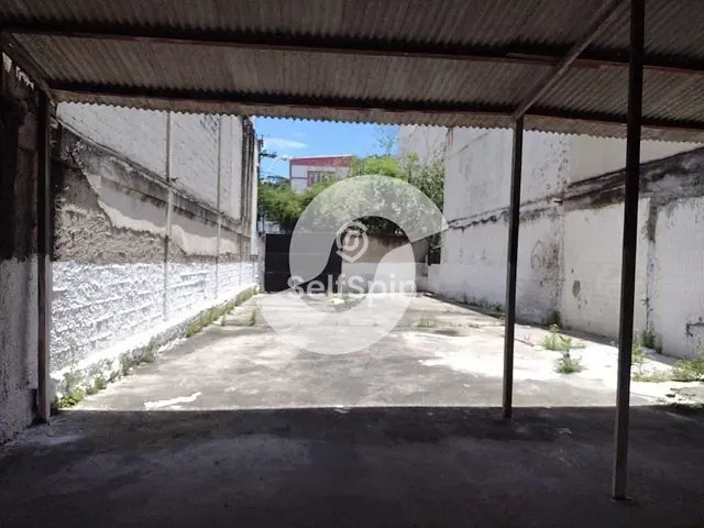 Terreno com 220m², para alugar, no bairro Centro em Niterói