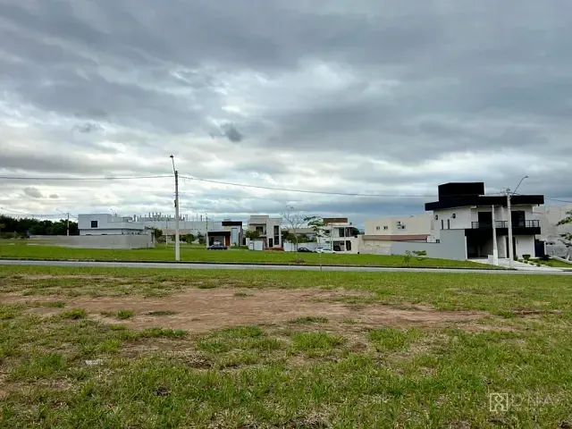 Terreno com 345m², à venda, no bairro Eugênio de Mello em São José dos Campos