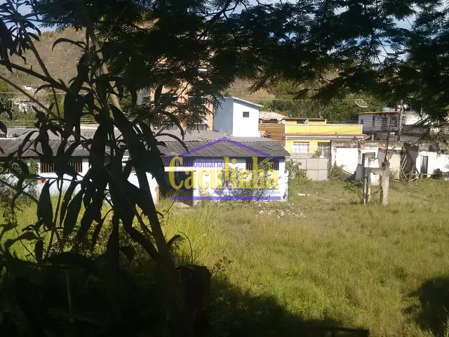 Terreno com 2000m², à venda, no bairro Oficinas Velhas em Barra do Piraí