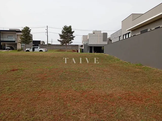 Terreno com 256m², à venda, no bairro Jardim Morumbi em Londrina