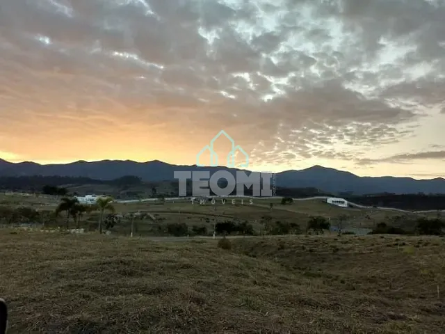Terreno com 1173m², à venda, no bairro Village da Serra em Tremembé