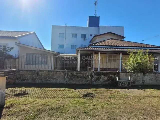 Terreno com 384m², à venda, no bairro Centro em Guaratuba