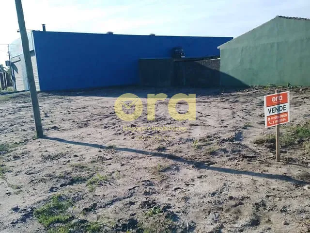 Terreno com 250m², à venda, no bairro Areal em Pelotas