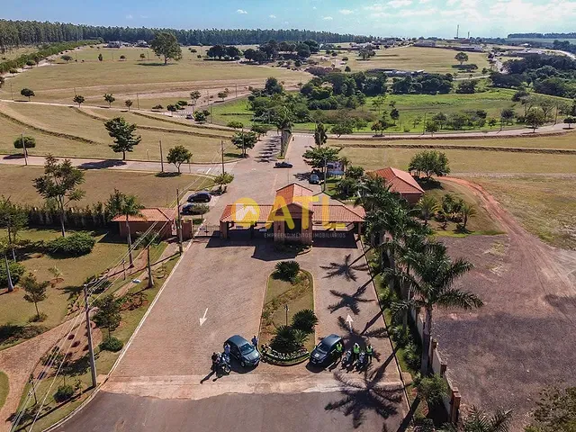 Terreno com 1600m², à venda, no bairro Jardim Guaporé em Ourinhos