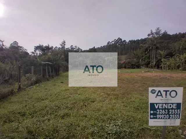 Terreno com 900m², à venda, no bairro Itinga em Tijucas