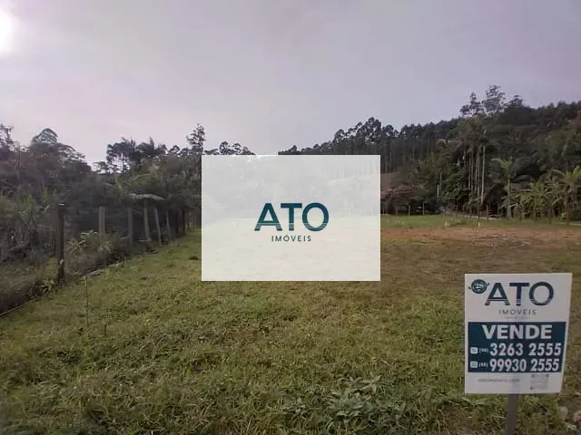 Terreno com 900m², à venda, no bairro Itinga em Tijucas
