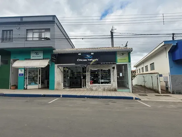Casa com 750m², à venda, no bairro Centro em Piracaia