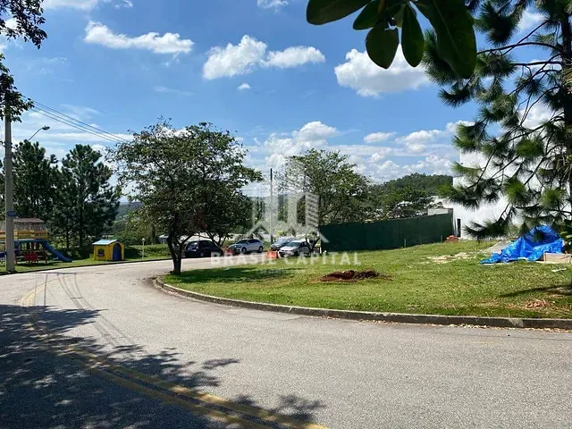 Terreno com 442m², à venda, no bairro Brigadeiro Tobias em Sorocaba
