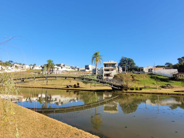 Terreno com 312m², à venda, no bairro Colônia Dona Luíza em Ponta Grossa