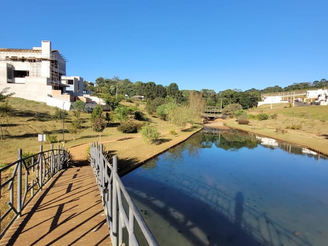 Terreno com 312m², à venda, no bairro Colônia Dona Luíza em Ponta Grossa