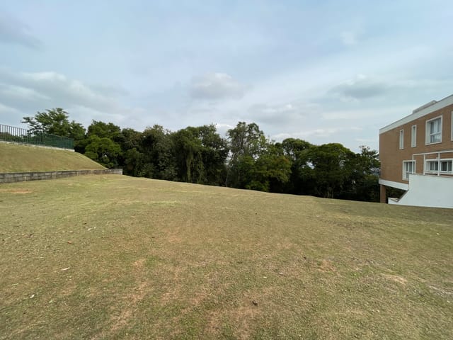 Terreno com 737m², à venda, no bairro Tamboré em Santana de Parnaíba