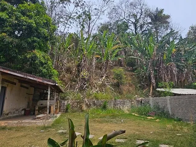 Terreno com 502m², à venda, no bairro Colônia Santo Antônio em Barra Mansa