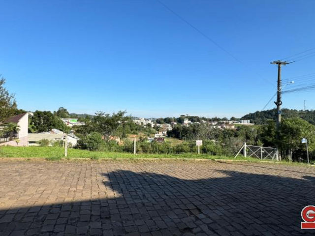 Terreno com 850m², à venda, no bairro Frison em Nova Prata