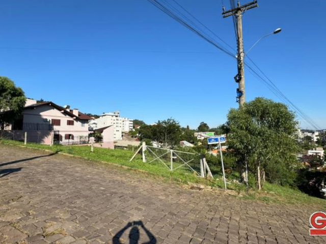 Terreno com 850m², à venda, no bairro Frison em Nova Prata