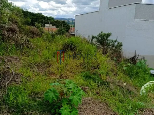 Terreno com 138m², à venda, no bairro Laranja Azeda em Bom Jesus dos Perdões