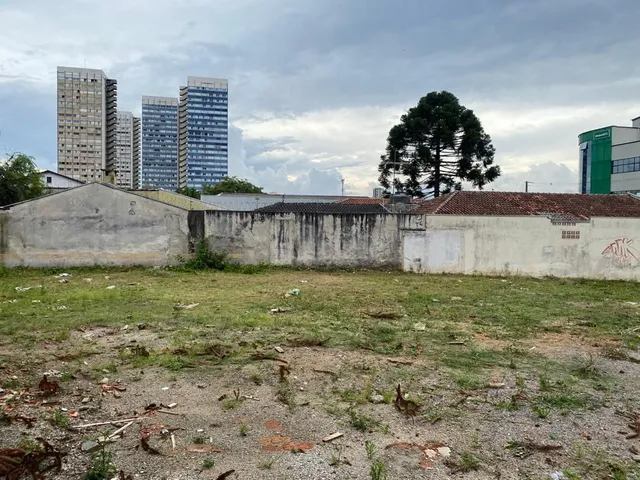 Terreno à venda, no bairro Cristo Rei em Curitiba